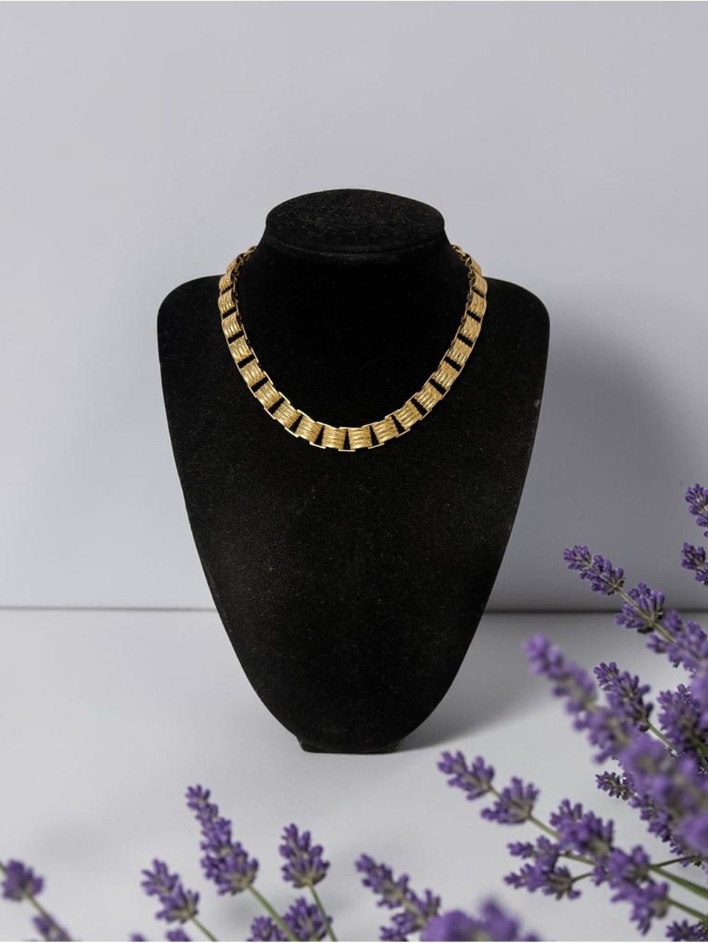 Vintage Textured Gold-Tone Book Link Choker/Necklace 14”